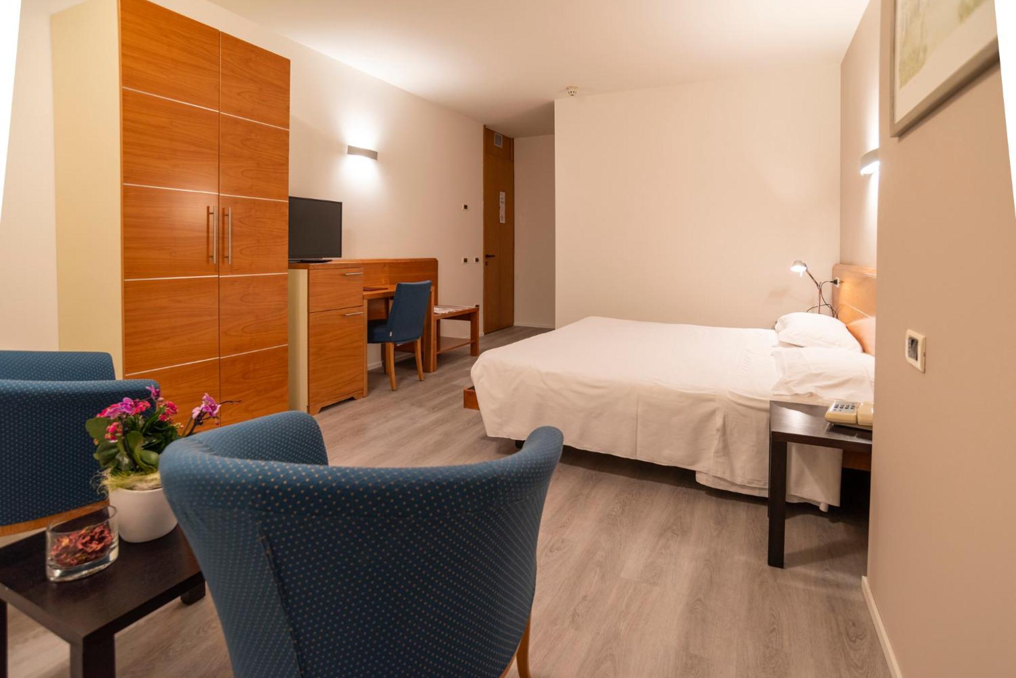 Ca' Delle Rose Hotel Castelfranco Veneto Buitenkant foto
