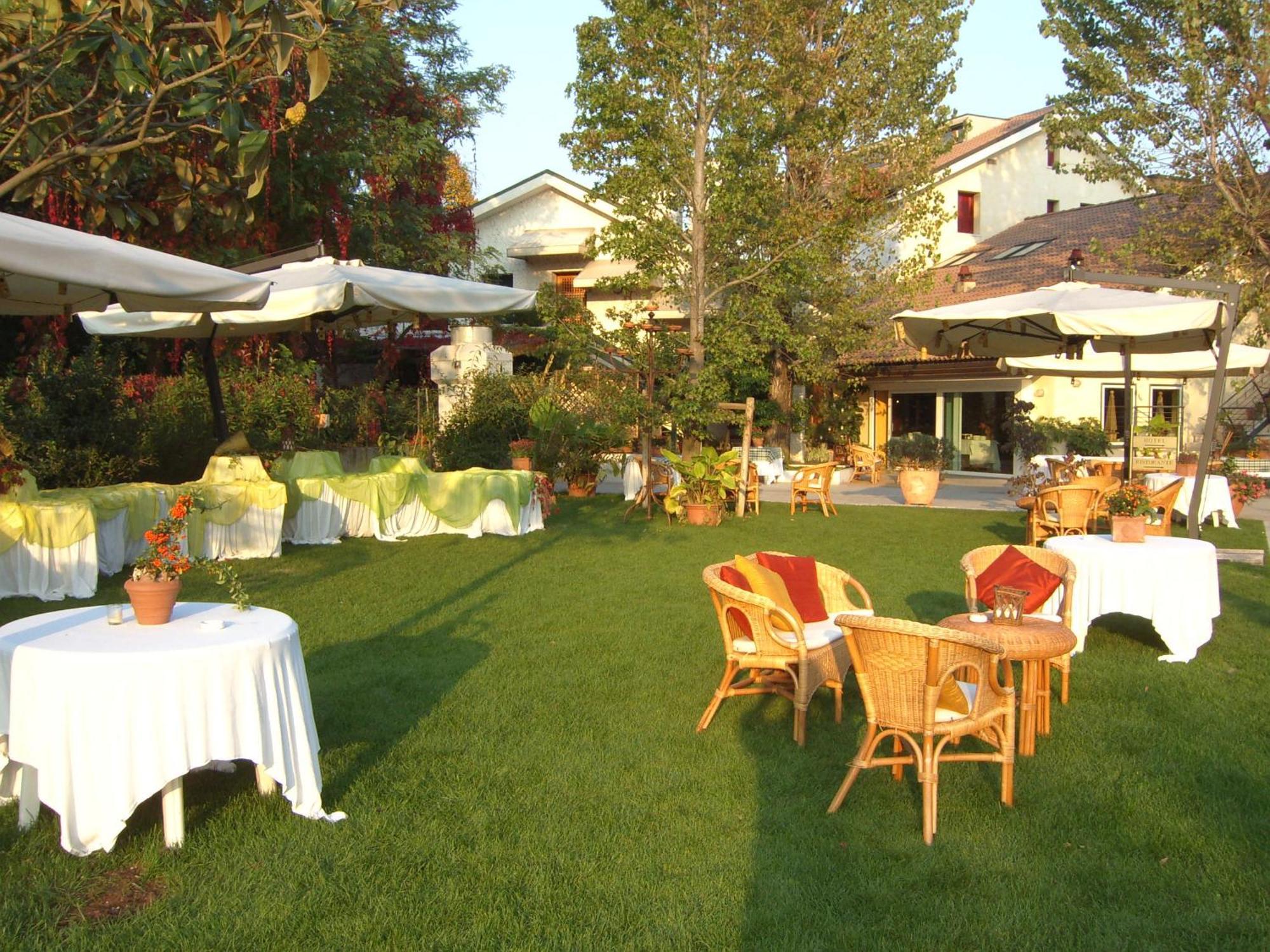 Ca' Delle Rose Hotel Castelfranco Veneto Buitenkant foto